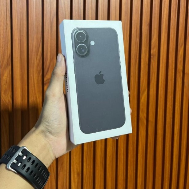 iPhone 16